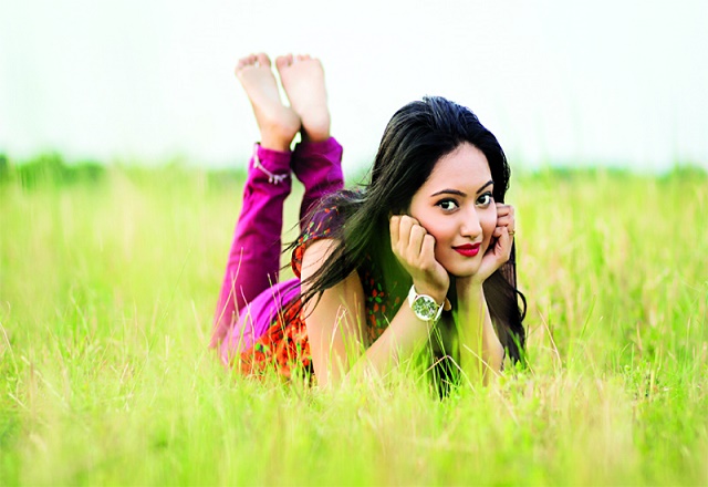 আঁখিপটে অভিনয়