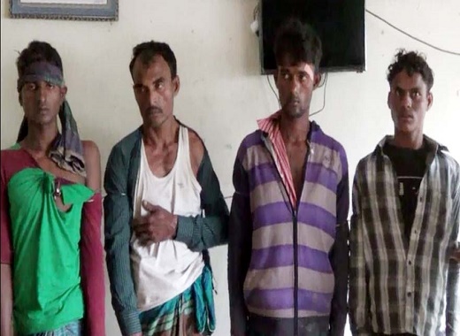 চরগজারিয়াতে ট্রলারে ডাকাতি : অপহৃত ৫ জেলে উদ্ধার, আটক ৪