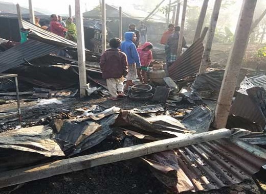 মধুপুরে ১৪ দোকান পুড়ে ছাই