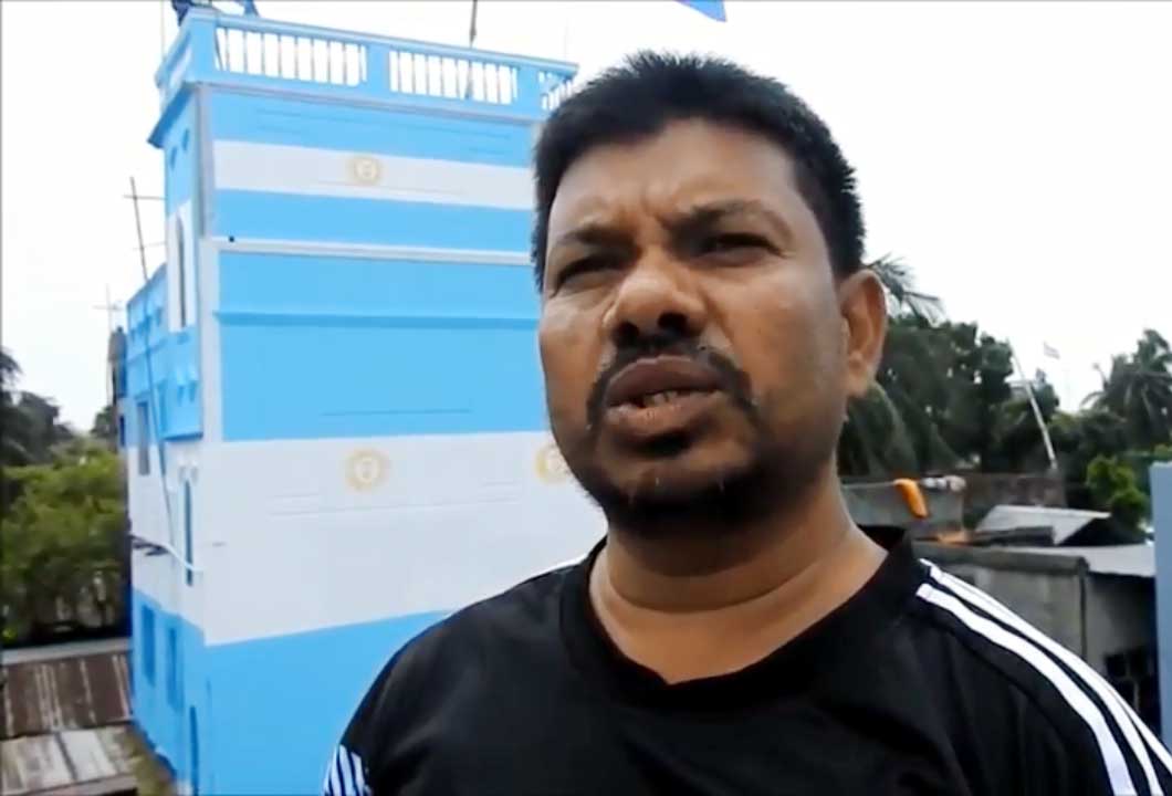 মুন্সীগঞ্জে আর্জেন্টিনার বাড়িতে ভিড় (ভিডিও)