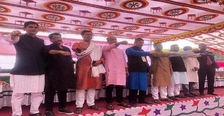 লক্ষ্মীপুরে দলীয় সিদ্ধান্ত মেনে নেয়ার শপথ ৯ চেয়ারম্যান প্রার্থীর