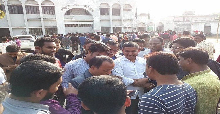 লক্ষ্মীপুরে যুবলীগের সেই ১০ নেতা জামিনে মুক্ত