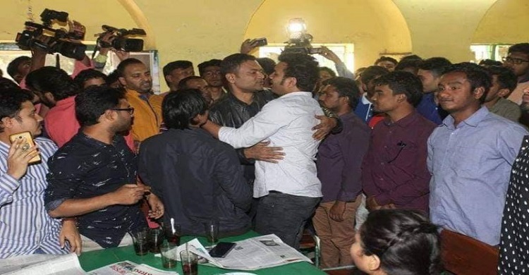 ৯ বছর পর মধুর ক্যান্টিনে ছাত্রদল