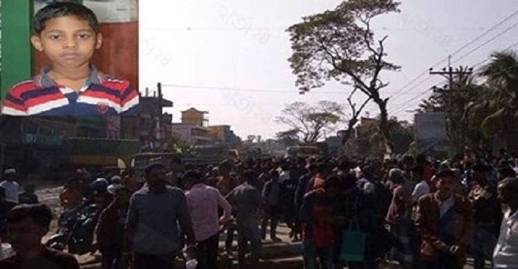 লক্ষ্মীপুরে পিকআপ চাপায় স্কুলছাত্রের মৃত্যু