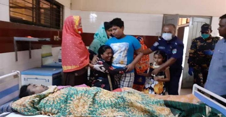 যশোরে চিকিৎসা অবহেলায় পুলিশ কর্মকর্তার  স্বামীর মৃত্যুর অভিযোগ