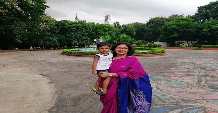 কাজের চাপে ভুলে গিয়েছি আমারও মা আছে
