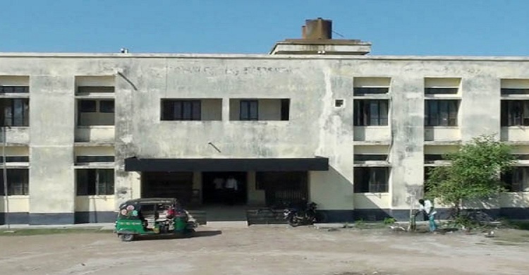 রামগতিতে বিপাকে সিএনজি চালিত অটোরিকশা চালকরা