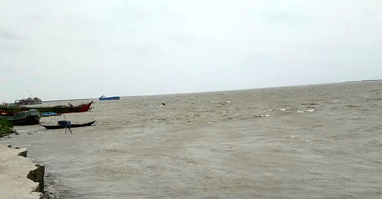 হাতিয়ায় নৌকা ডুবি: নিহত ১, নিখোঁজ ১