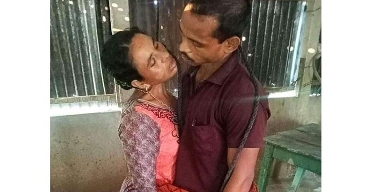 এক রশিতে দুই জনের ঝুলন্ত মরদেহ