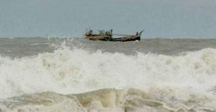 হাতিয়ায় মাছ ধরার নৌকা ডুবে একজনের মৃত্যু