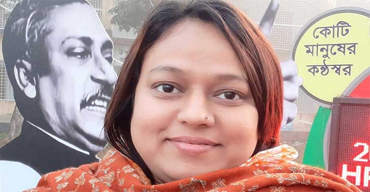 ফেসবুকে স্ট্যাটাস দিয়ে স্ট্রোক করেন সেলিনা, লাশ দেখতে আসেননি স্বামী