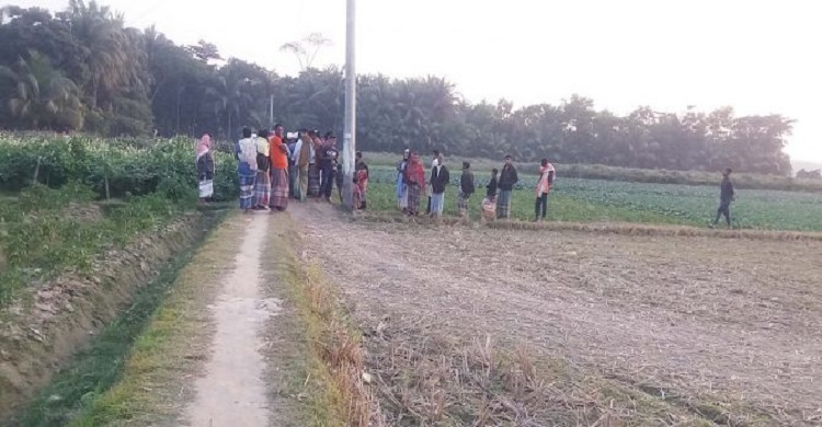 ভবানীগঞ্জে রাস্তা সংস্কারে বাধা