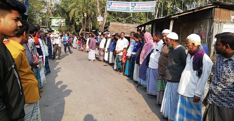 রায়পুরে প্রবাসী হত্যার সঙ্গে জড়িতদের ফাঁসির দাবি