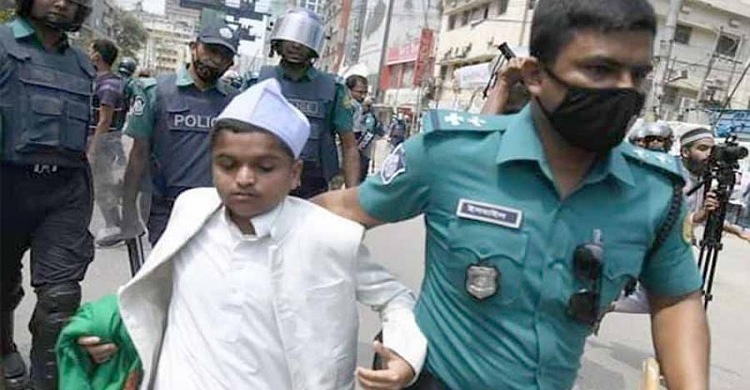 আটক শিশুবক্তাকে ছেড়ে দিয়েছে পুলিশ