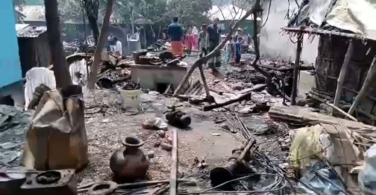রামগঞ্জে ঘরে আগুন লেগে প্রতিবন্ধী নারীর মৃত্যু