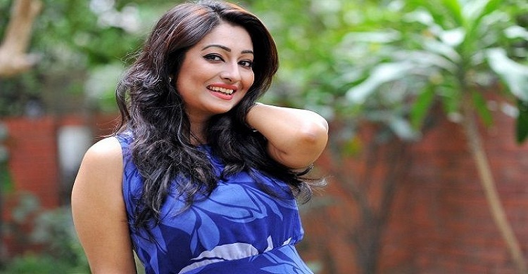অভিনেত্রী রোমানার ভয়াবহ ফাঁদ