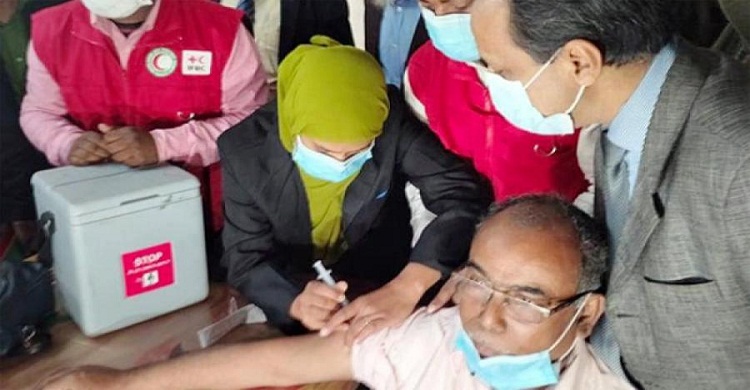 করোনার টিকা নিয়েছেন ৩৬ লাখের বেশি মানুষ