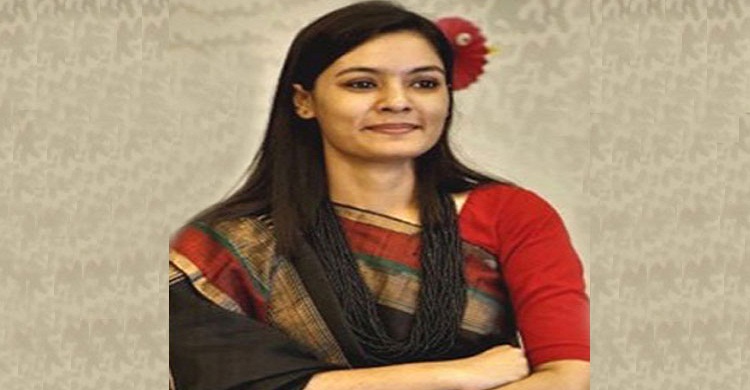 পি কে হালদারের ঘনিষ্ঠ বান্ধবী রুনাই গ্রেফতার ৩
