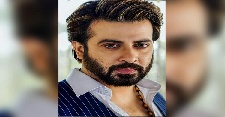 নতুন লুকে শাকিব খান