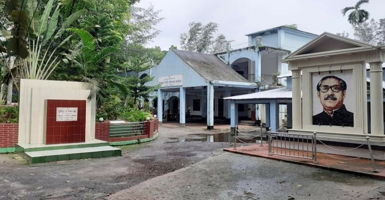 রায়পুরে ১৭ দপ্তরের ২০০ কর্মকর্তা-কর্মচারীর পদ শূণ্য !