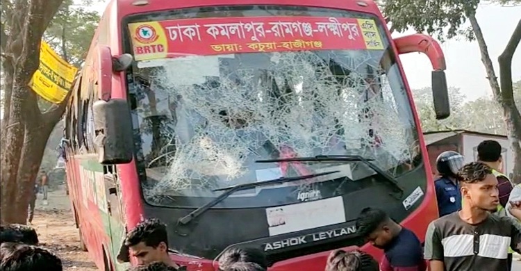 বাস-সিএনজি সংঘর্ষে ৩ শিক্ষার্থী নিহত