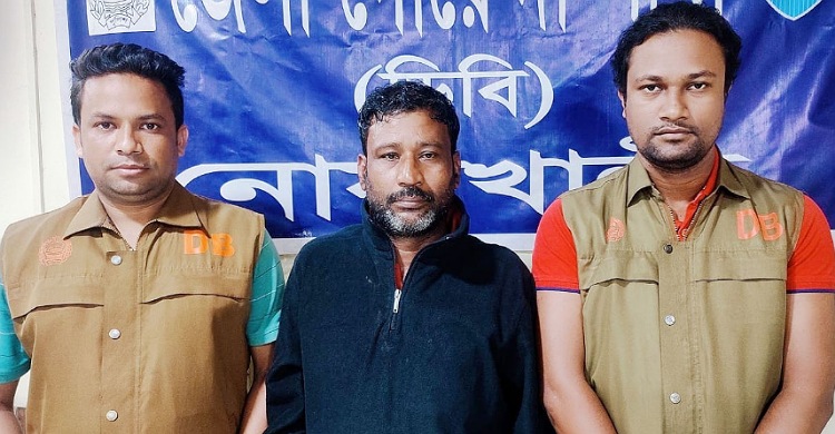ট্রাকচাপায় নোবিপ্রবি শিক্ষার্থীর মৃত্যু: চালক আটক