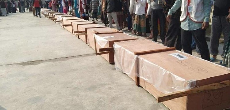 লঞ্চে আগুন : গণকবরে ৩০ জনের দাফন সম্পন্ন