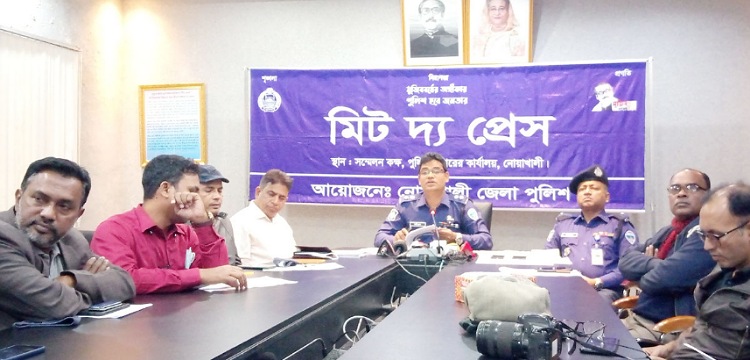 বেগমগঞ্জে স্বর্ণালঙ্কারসহ ৯ ডাকাত গ্রেফতার