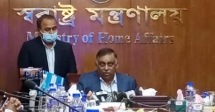 খালেদা জিয়ার বিদেশে চিকিৎসায় আইনগত সুযোগ নেই