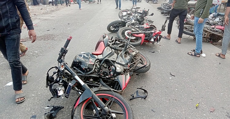 চাঁদপুরে নির্বাচনী সহিংসতায় ১৫ জন আহত