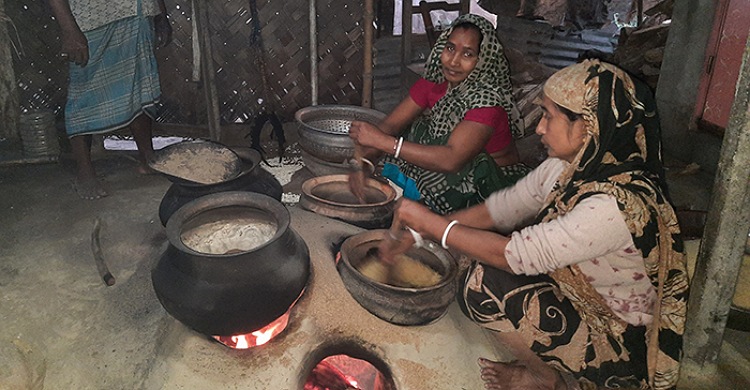 স্বাদে-ঘ্রাণে সেরা লক্ষ্মীপুরের গিগজ মুড়ির কদর সারাদেশে