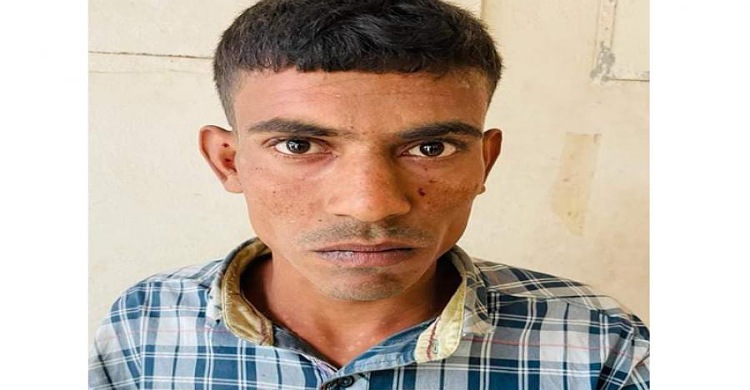ফেনীতে নেশার টাকা না পেয়ে মাকে গলা কেটে হত্যা