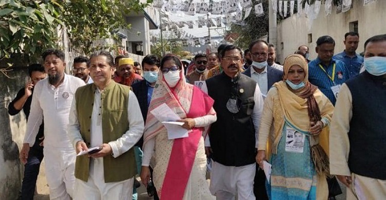 নারায়ণগঞ্জে নৌকার পক্ষে প্রচারণায় আ.লীগ নেত্রী ফরিদুন্নাহার লাইলী