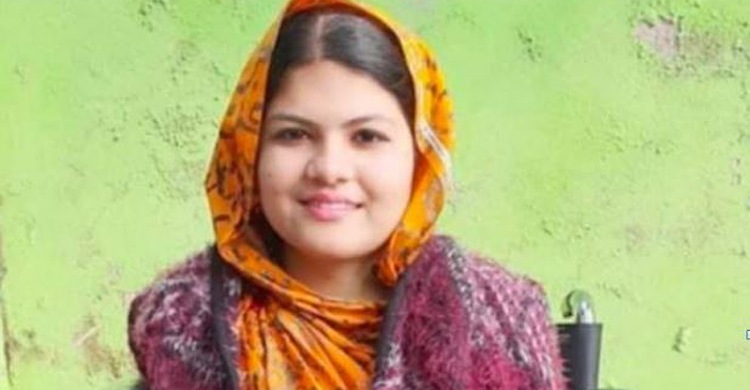 শেখ হাসিনা, শেখ রেহানার ফোন পেয়ে কাঁদলেন তামান্না