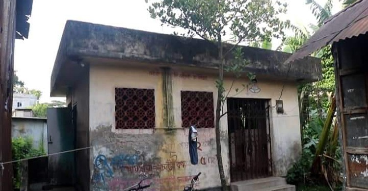 রামগঞ্জ সোনাপুরের গণশৌচাগারটি বন্ধ, বিপাকে ব্যবসায়ীরা