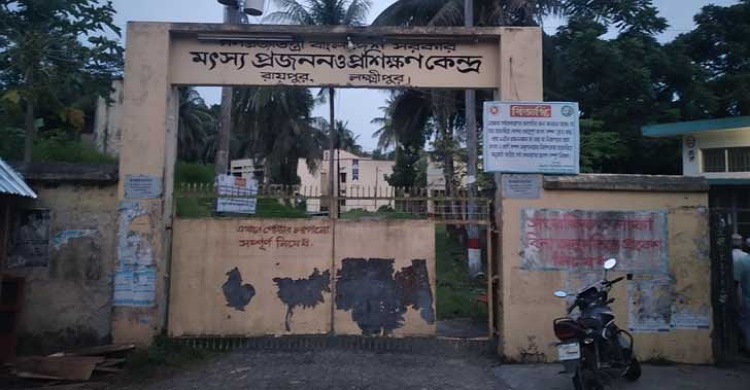 রায়পুরে অবসরের ৭ বছর পরও সরকারি কোয়ার্টারে বসবাস