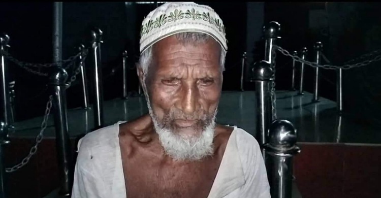লক্ষ্মীপুরে বৃদ্ধ বাবাকে মারধর করলেন ছেলে
