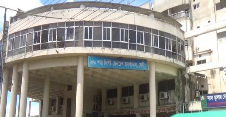 ফেনী সদর হাসপাতালে রোগীদের দুর্ভোগ