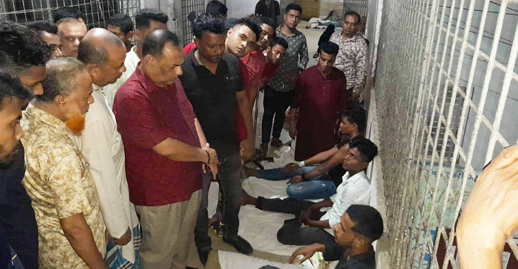 লক্ষ্মীপুরে ছাত্রলীগের হামলায় ছাত্রদলের ৬ নেতা হাসপাতালে