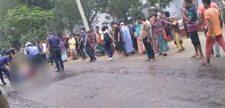 লক্ষ্মীপুরে মোটরসাইকেল থেকে পড়ে ব্যাংক কর্মকর্তার মৃত্যু