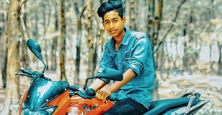 কাভার্ডভ্যানের ধাক্কায় টোল আদায়কারী নিহত