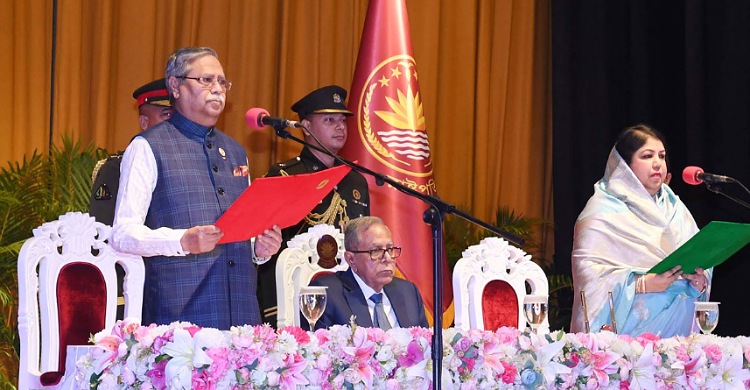 রাষ্ট্রপতি হিসেবে শপথ নিলেন মো. সাহাবুদ্দিন