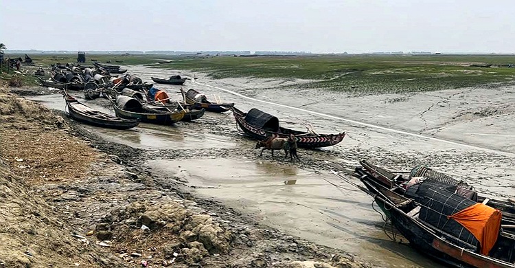 ফেনী উপকূলবাসীর জন্য ৪৩ আশ্রয়কেন্দ্র প্রস্তুত