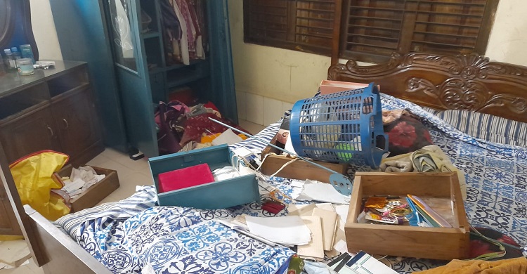 ভবানীগঞ্জে ব্যবসায়ীর ৫ ভরি স্বর্ণালংকার চুরি