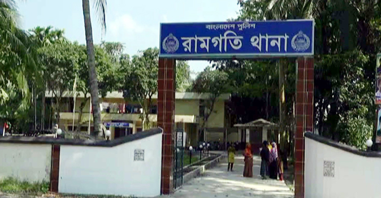 রামগতিতে স্কুলে যাওয়ার পথে ছাত্রীকে অপহরণ
