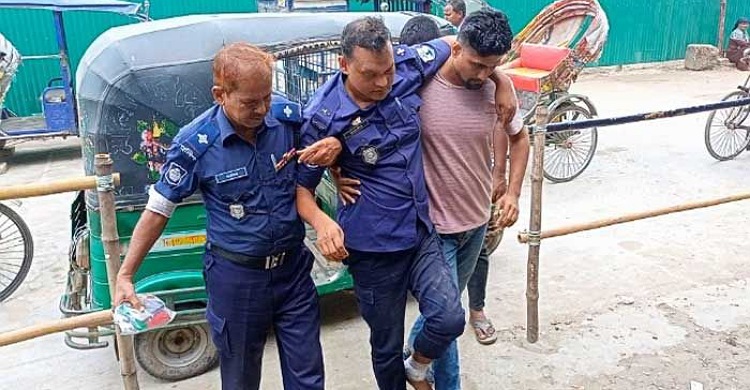 চাঁদপুরে জেলেদের হামলায় মৎস্য কর্মকর্তাসহ আহত ১৫, আটক ৮৯