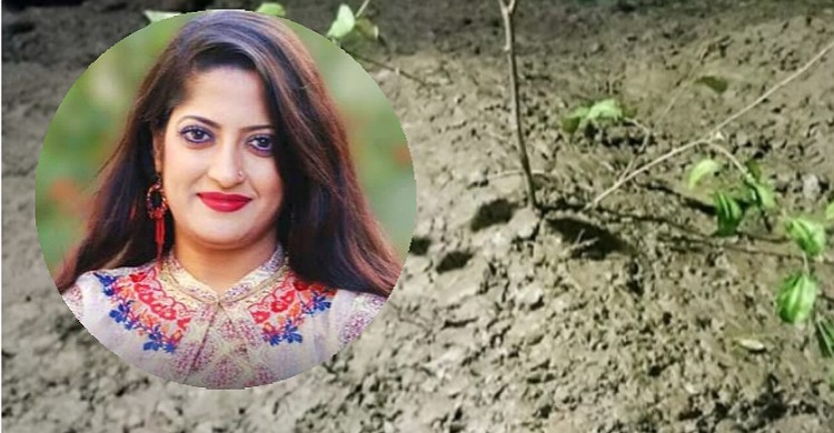 লক্ষ্মীপুরে মায়ের কবরের পাশেই সমাহিত হুমায়ারা হিমু
