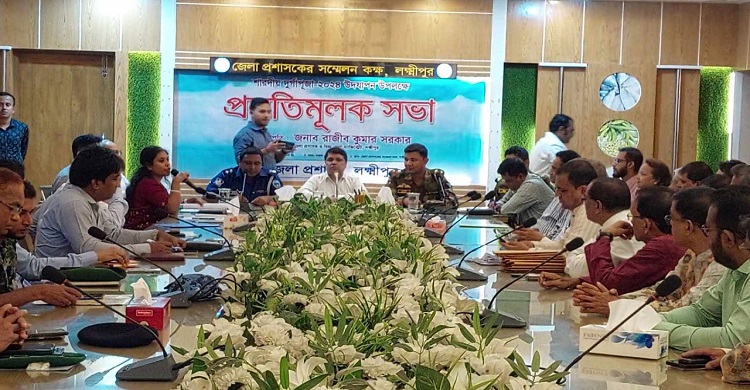 লক্ষ্মীপুরে মণ্ডপগুলোতে সুষ্ঠু পরিবেশ রক্ষায় আইন-শৃংখলা বাহিনী