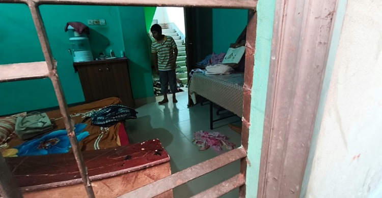 লক্ষ্মীপুরে জানালার গ্রিল কেটে বিএনপি নেতার বাসায় চুরি